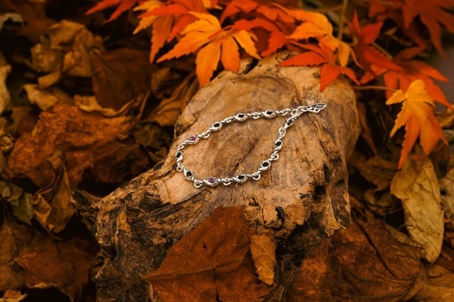 火の粉チェーンブレスレットw/ルビー17cm￥52,800(税込)  ※20㎝もございます。