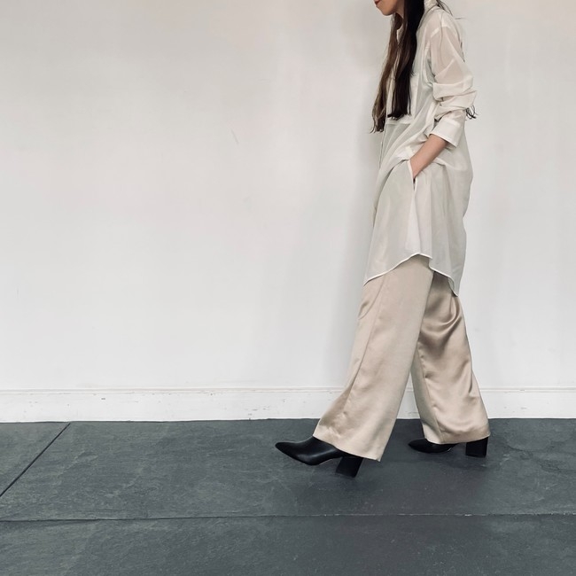 【ENTO】サテンワイドパンツ13,200円(税込)