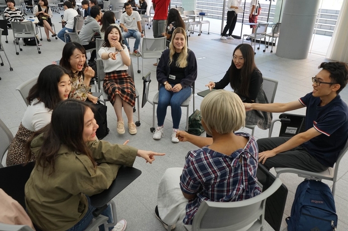 令和2年（2019年）実施の国際交流イベント「Connect」の様子