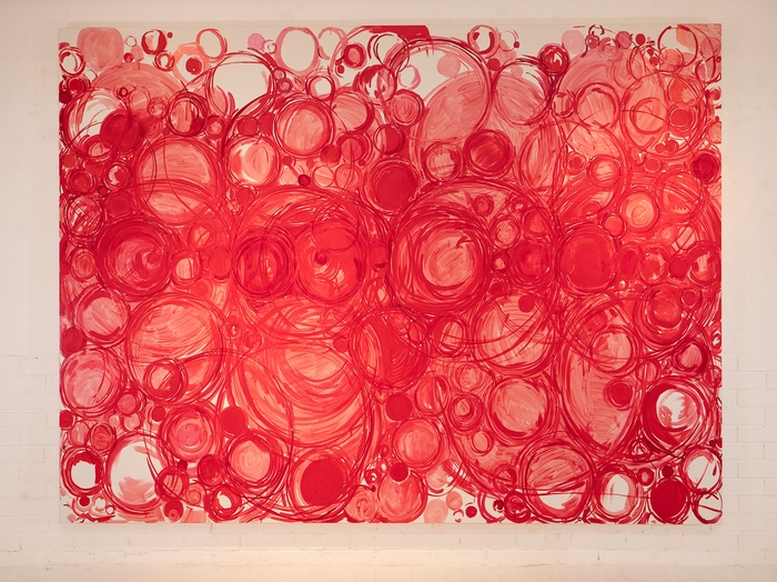 作品 赤で円を描く