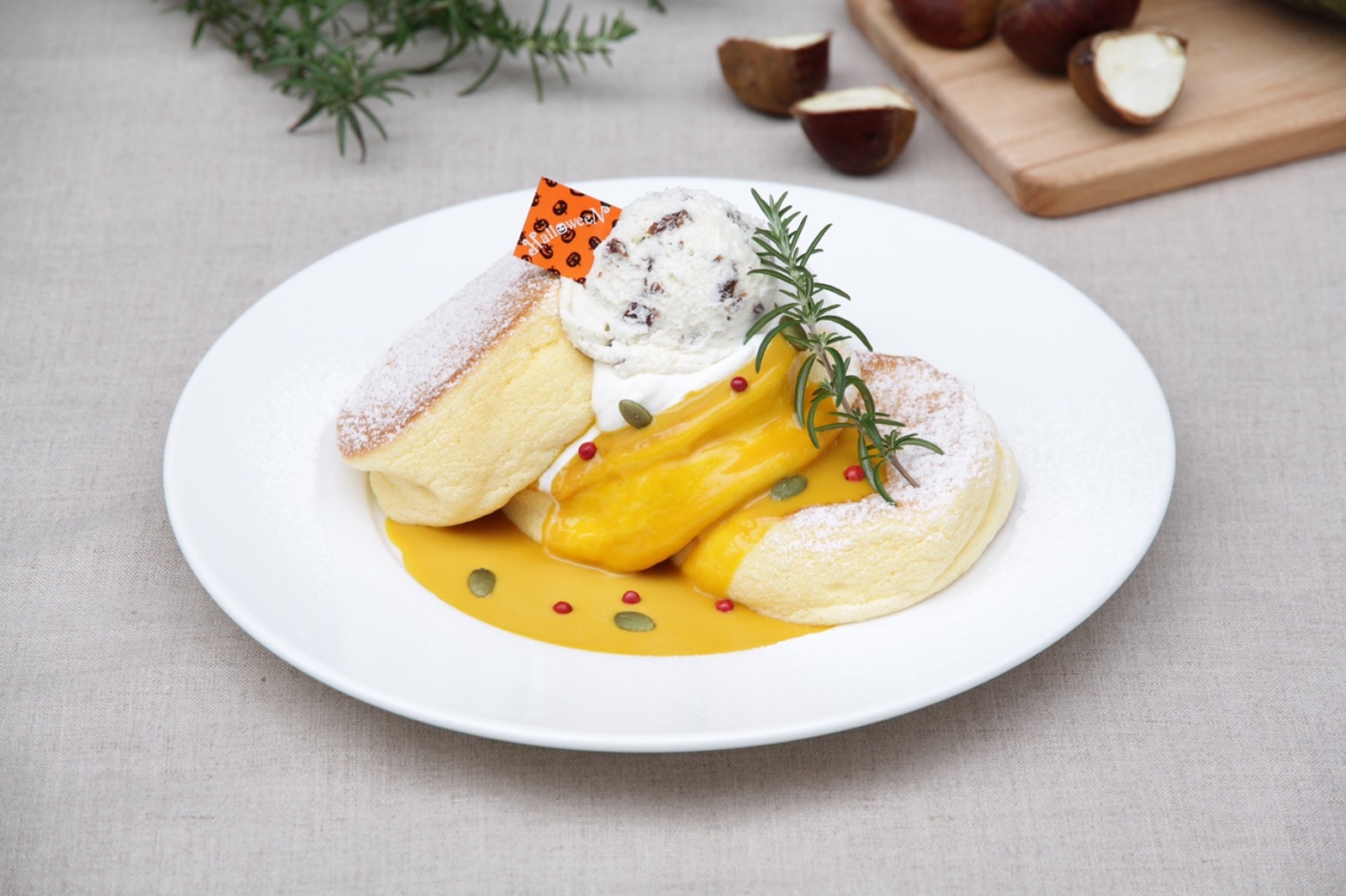 かぼちゃのパンケーキ 栗のレーズンバターのせ3