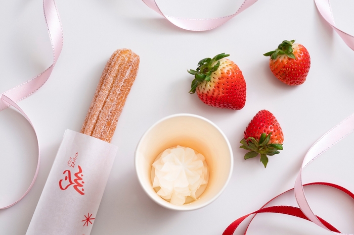 「もちもちチュロ~いちご味~」500円 (スモールバル「ペリート」)