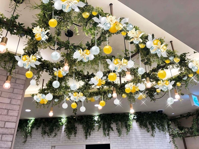 大名古屋マルシェの天井装飾