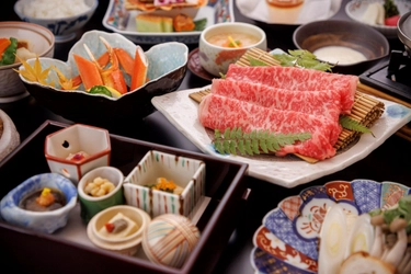 【大江戸温泉物語わんわんリゾート 矢田屋松濤園】 季節を彩る冬会席がスタート