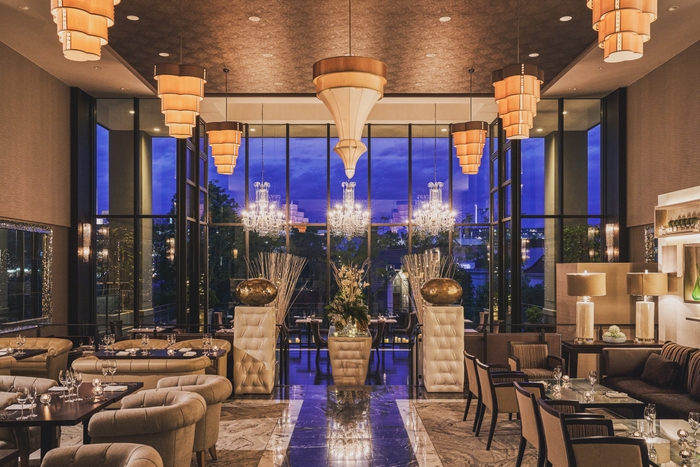 カフェ&レストラン 四季庭  夜の内観