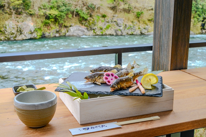 リニューアルを記念した限定メニュー「食べ比べbox」