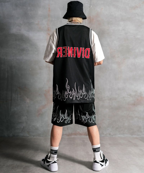 Burn Basketball Shorts（ブラック）