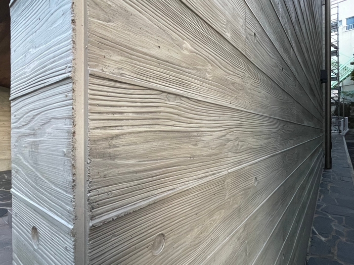 立体感ある木目模様(コンクリート施工例)