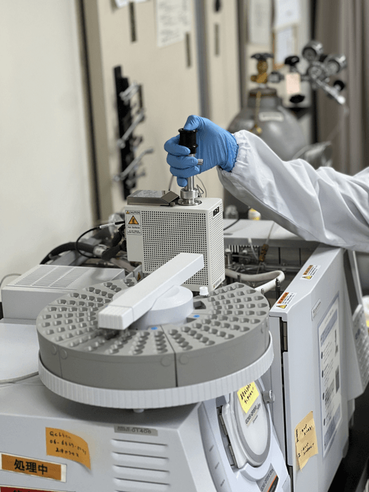 研究に用いられた分析装置(奈良文化財研究所)