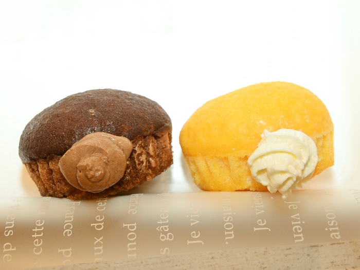 冷やし生マーラーカオ(プレーン+チョコ)