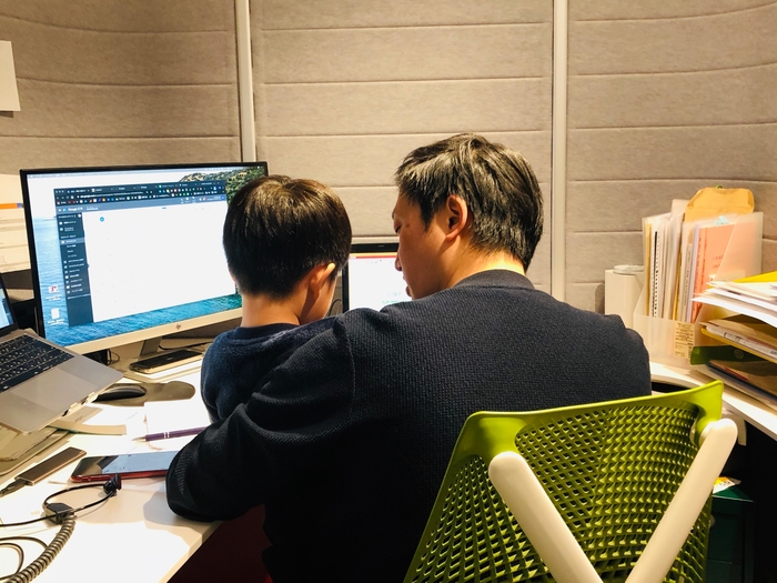 「子連れ出勤」制度は2015年より完備