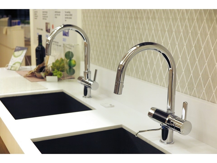 ショールーム_キッチン水栓通水エリア