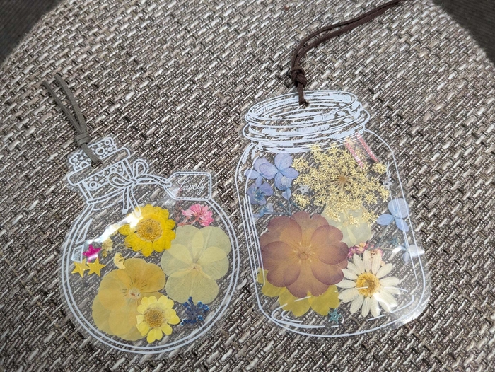 新規入会プレゼント(押し花しおりサンプル)