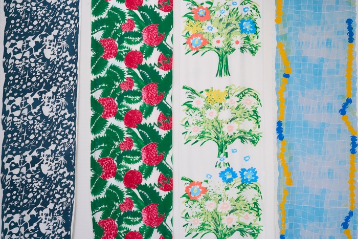 2024年に捺染したテキスタイル作品「ひと夏」撮影：桑原仁太