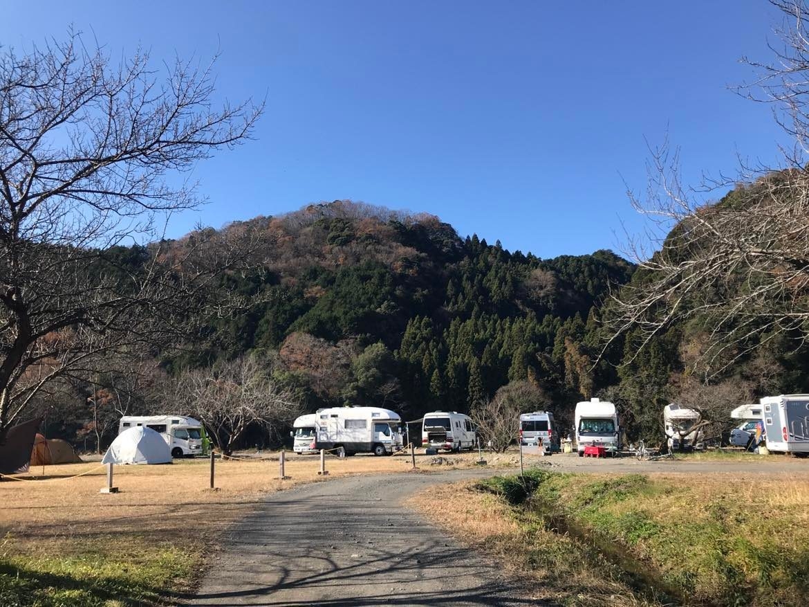 「Cheer up RV Fes.」の風景 茨城県「キャンプ村やなせ」2021年