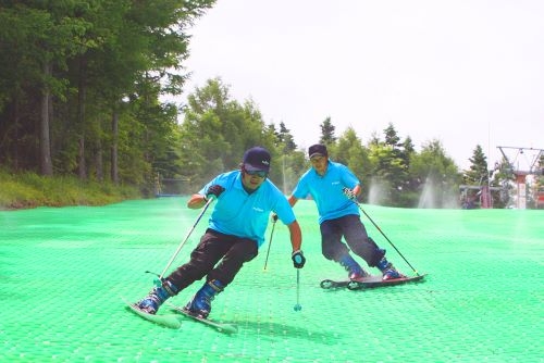 夏に楽しむ本格スキー・スノーボード!