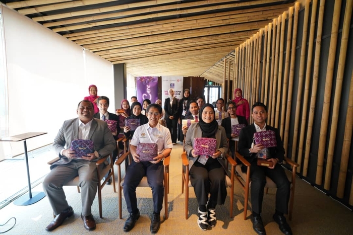 パビリオン内での参加