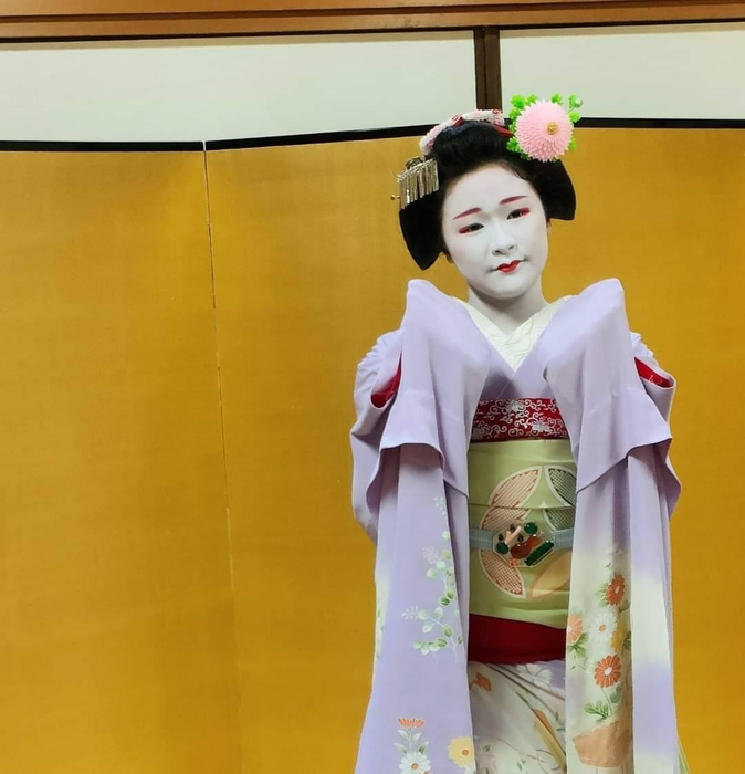 舞妓さん　ぽっちりは岸本華枝が制作したもの