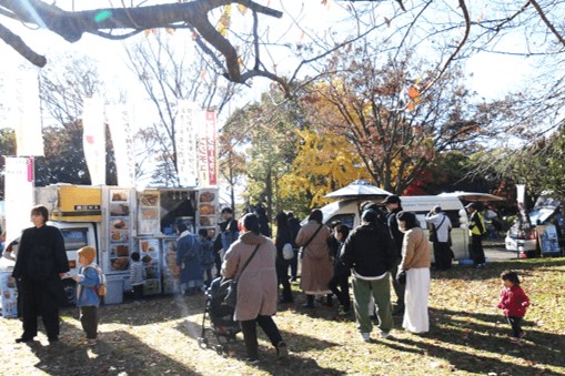 ⑨キッチンカー(昨年開催の様子)