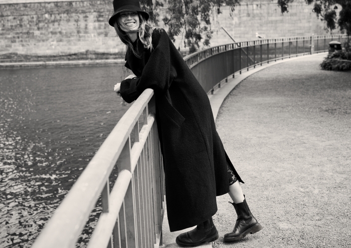 ウールブレンドロングコート¥9,999(52% リサイクルウール 46% リサイクルポリエステル)