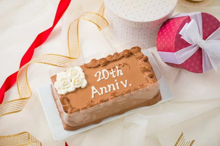 【イメージ】薔薇有メッセージケーキチョコレートケーキL 4,104円(税込)