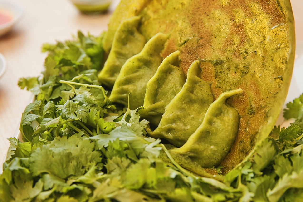 パクチーアイアン餃子 より