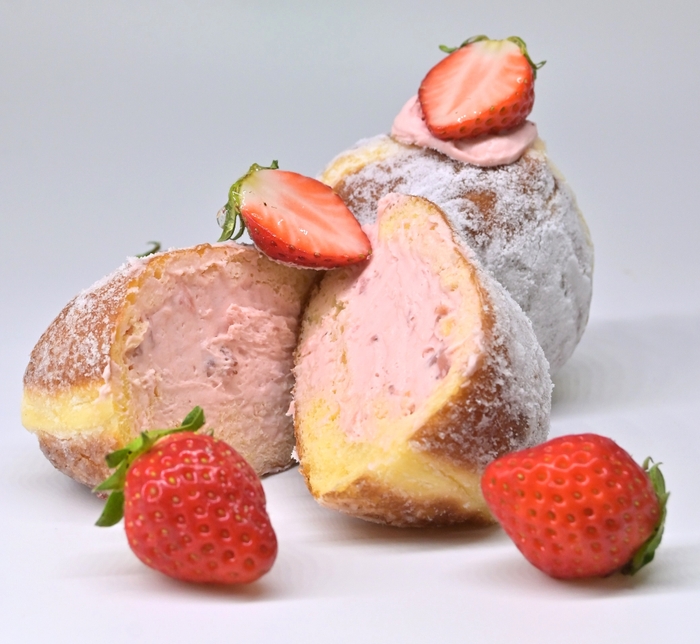 いちごクリームドーナツ