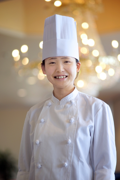 ペストリーシェフ 前村 千帆美(まえむら ちほみ)