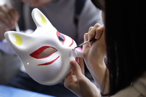 ワークショップ「宙ギツネお面づくり」