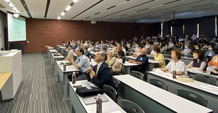 令和5年(2023年)開催の「第30回市民公開講座」の様子