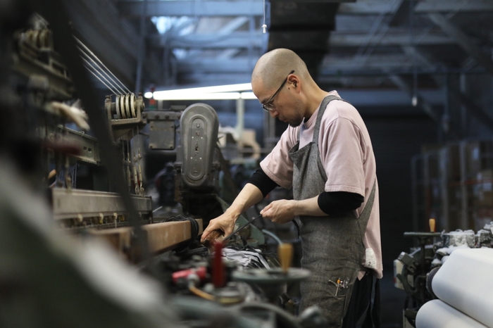 遠州織物 生産現場の様子1