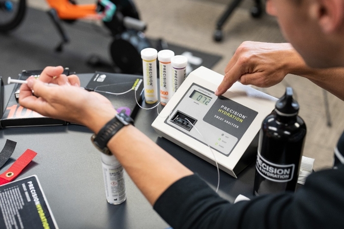 PRECISION Fuel & Hydration スウェットテスト