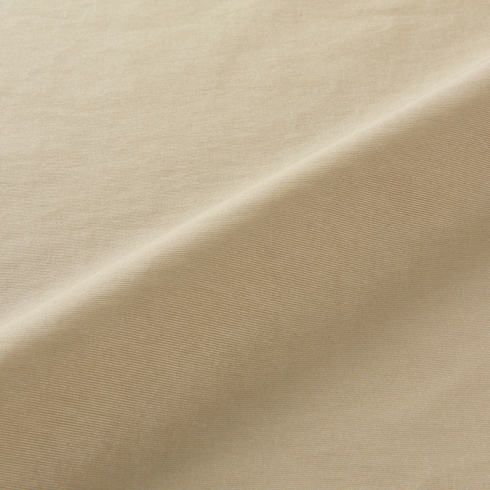 スモーキー・ベージュ