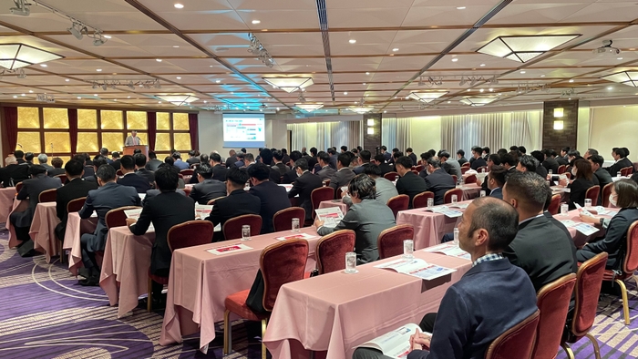 会場風景:リーガロイヤルホテル(大阪)