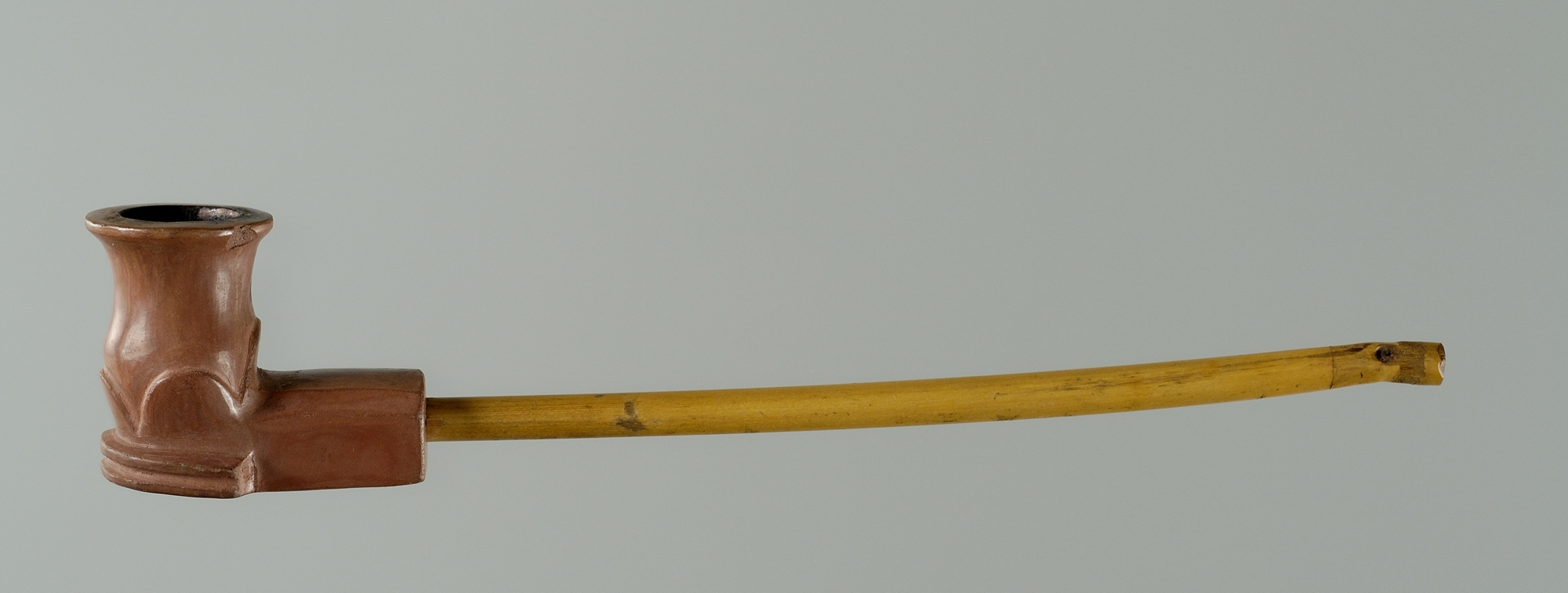(Photo_09)儀礼用土製パイプ メキシコあるいはグァテマラ 20世紀後半