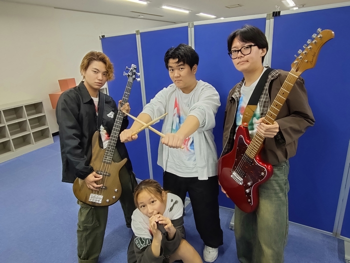 バンドの部グランプリ 熊本キャンパス 4×4（よんよん）