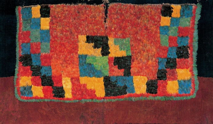 貫頭衣 ナスカ、ペルー 200年~600年頃 ラクダ類の毛糸(ウール)、綿、羽根