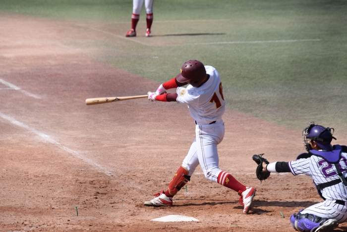 3安打2打点の活躍を見せた山蔭主将