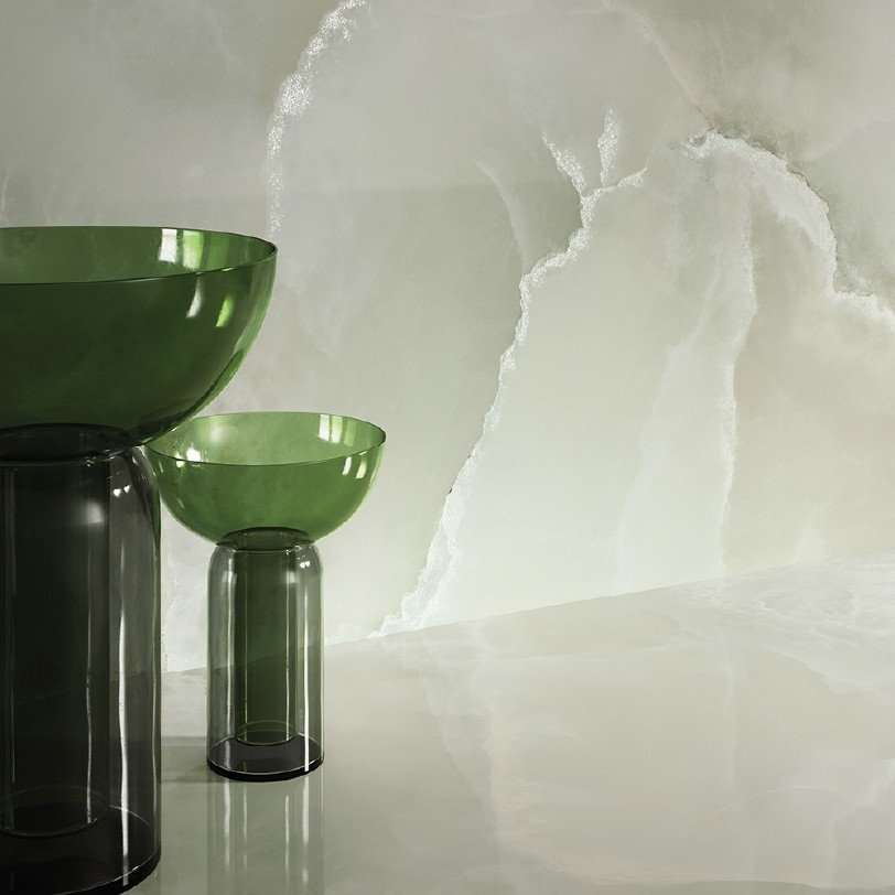 Onice luce / オニーチェルーチェ