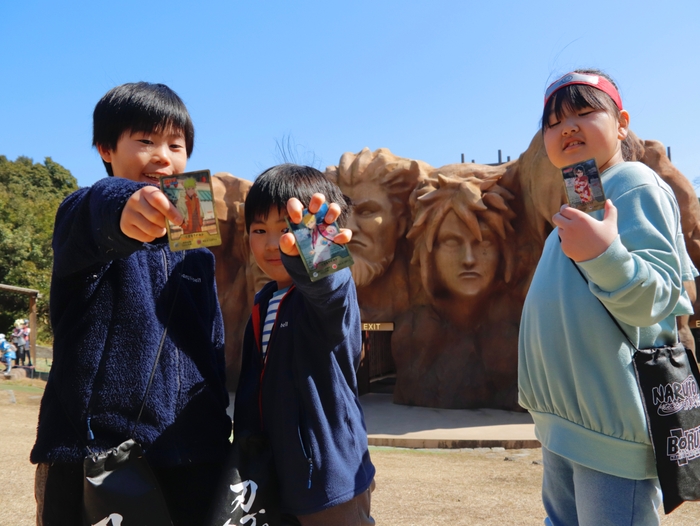 ▲任務報酬として、作中でボルト達が熱中するカードゲーム「ゲマキ」風ブロマイドをプレゼント!