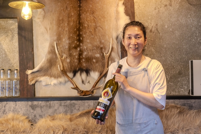 スペインバル「Palomino」のオーナー。都会でソムリエとして修行を積み、今は猟師もしながら畑で野菜も育てている