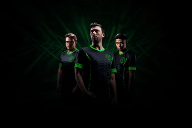 RAZER、プロeスポーツアスリートとおそろいの 高機能なeスポーツジャージ「TEAM RAZER JERSEY」発売