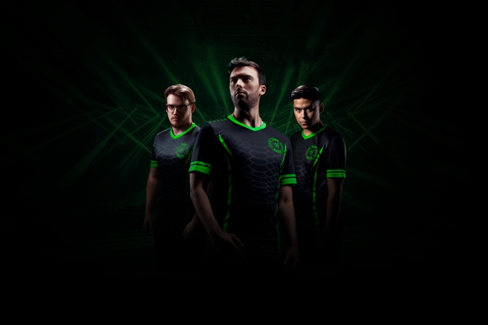 TEAM RAZER JERSEY キービジュアル