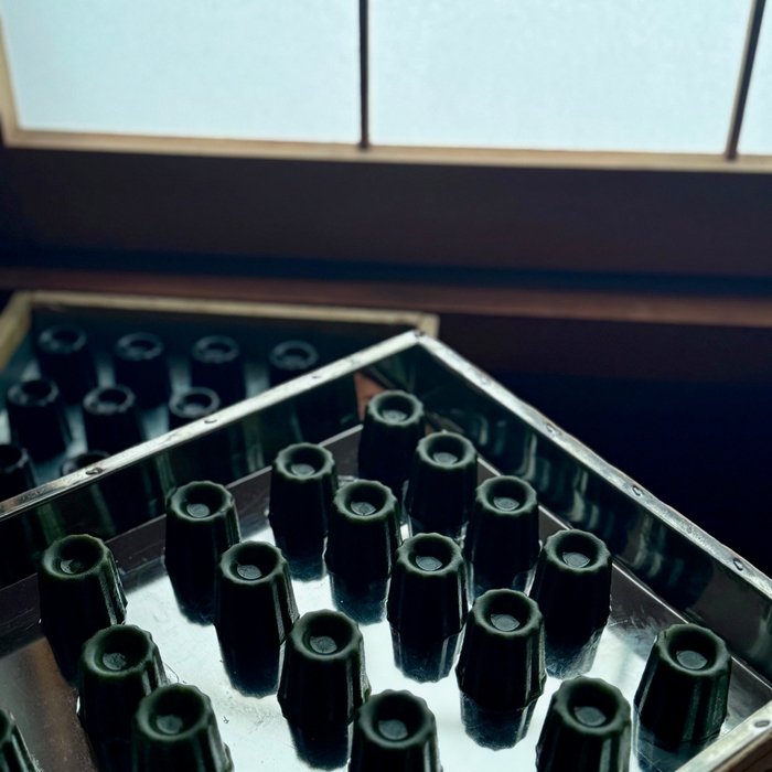 羊羹カヌレ製造