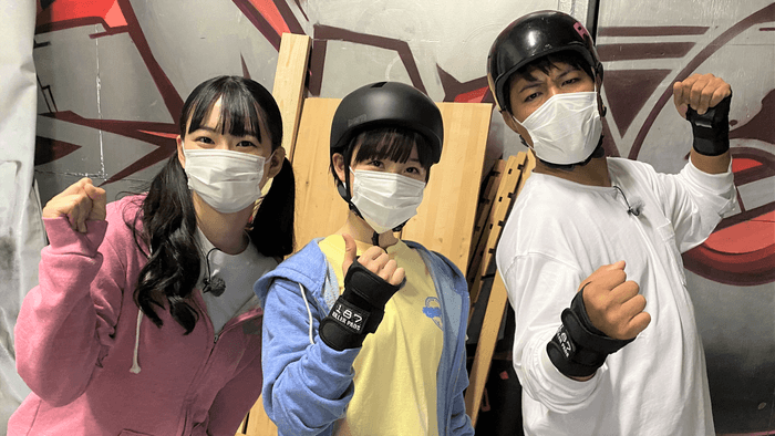 左から:STU48信濃宙花・甲斐心愛、天竺鼠・瀬下豊