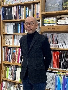 審査委員:小泉 俊己