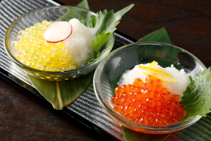 「特上サーモンのイクラ食べ比べ2種」1,958円