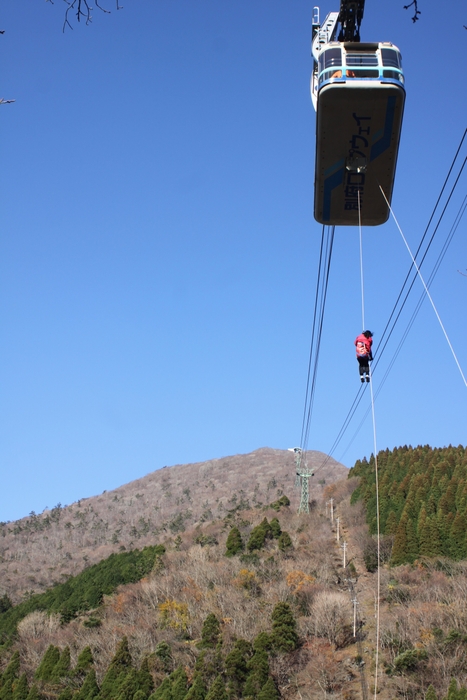 高さ約30mで行う乗客救助訓練の様子