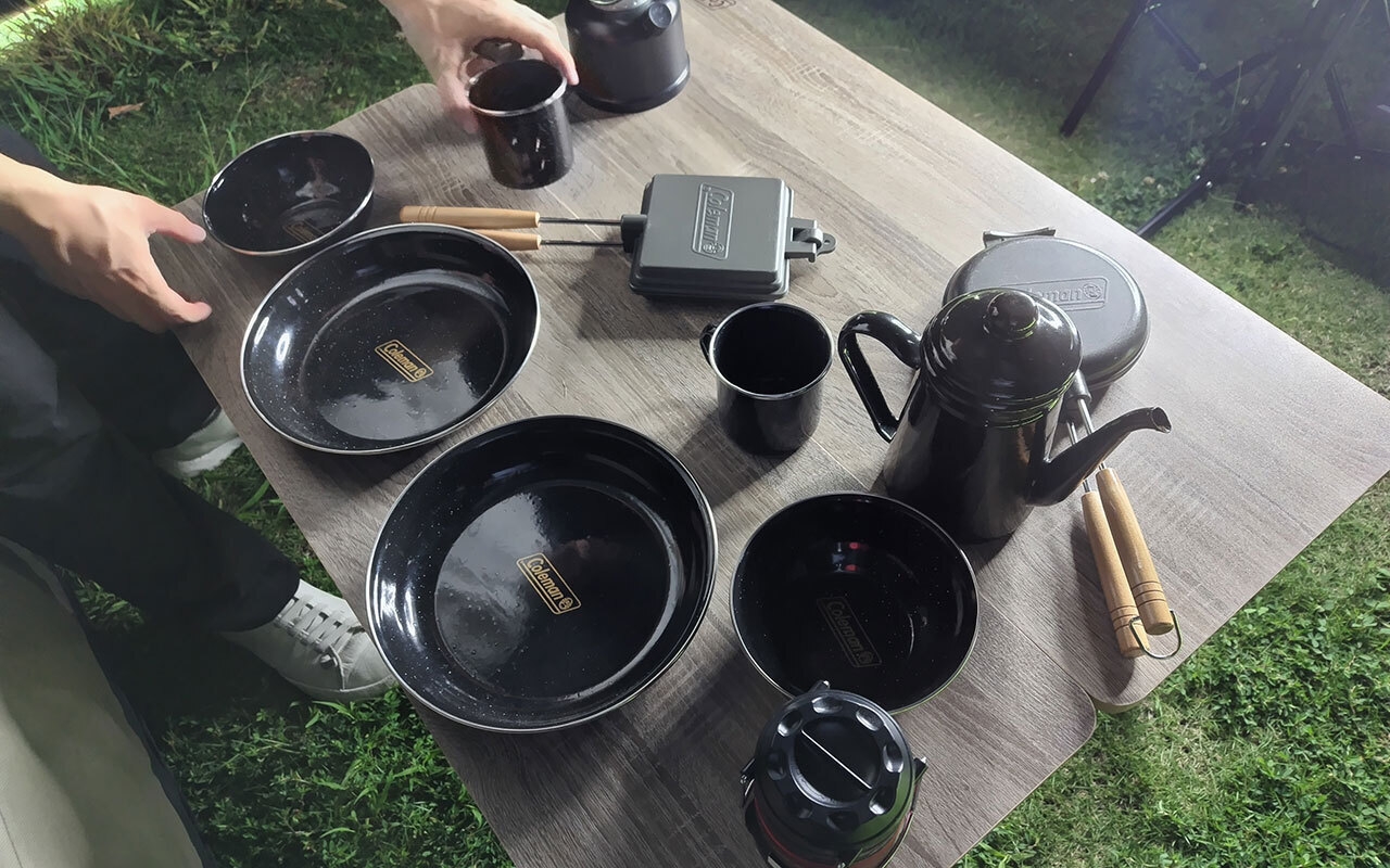 撮影グッズとして使えるコールマン製キャンプ用品