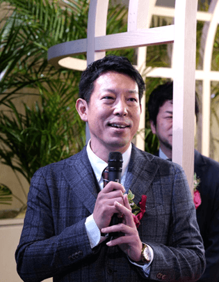 祝辞をを述べる自民党 大阪市会議員 幹事長 前田氏